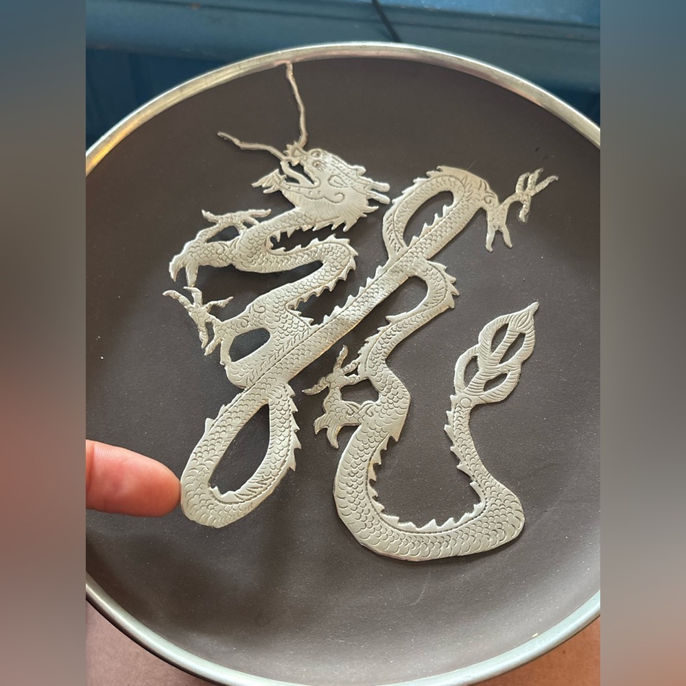 VINTAGE Chinese Tin Lay Art Decorative Plate with Silver Dragon Design - Picture 7 of 16